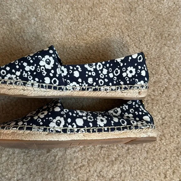 TORY BURCH - LIKE NEW Floral Espadrilles - Size 7