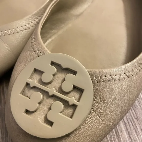 Tory Burch Minnie nude leather ballet flats