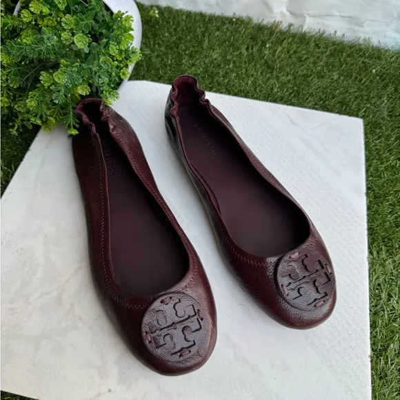 Tory Burch MINNIE TRAVEL BALLET FLATS WITH LEATHER LOGO GOAT LEATHER Plum 7 new