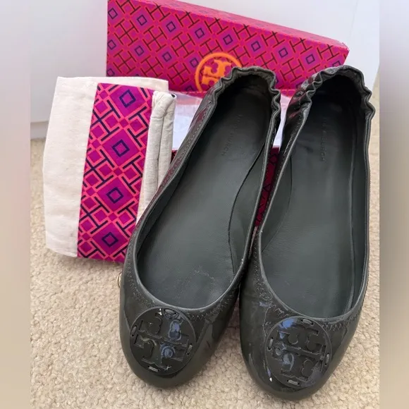 Tory Burch Minnie Travel Ballet Patent Leather Travel Flats, Moss Sz. 8M
