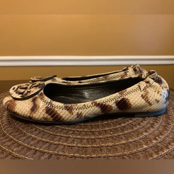 Tory Burch Minnie Travel Ballet Flat 7 M Snake Printed Leather Warm Roccia EUC