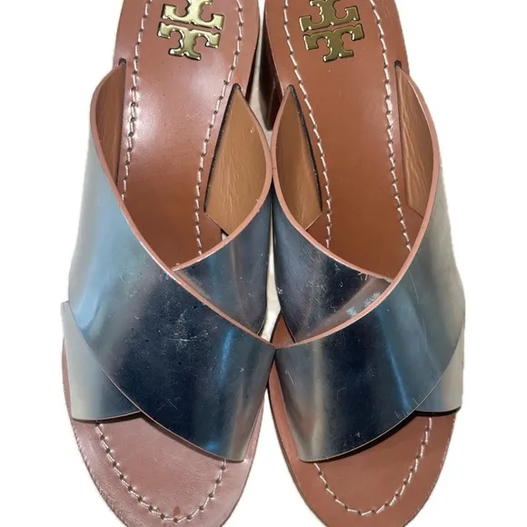 Tory Burch Montrose Stacked Block Heel in Silver, Size 6.5M