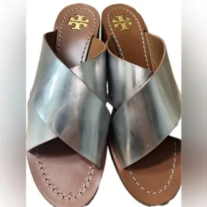 Tory Burch Montrose Stacked Block Heel in Silver, Size 6.5M