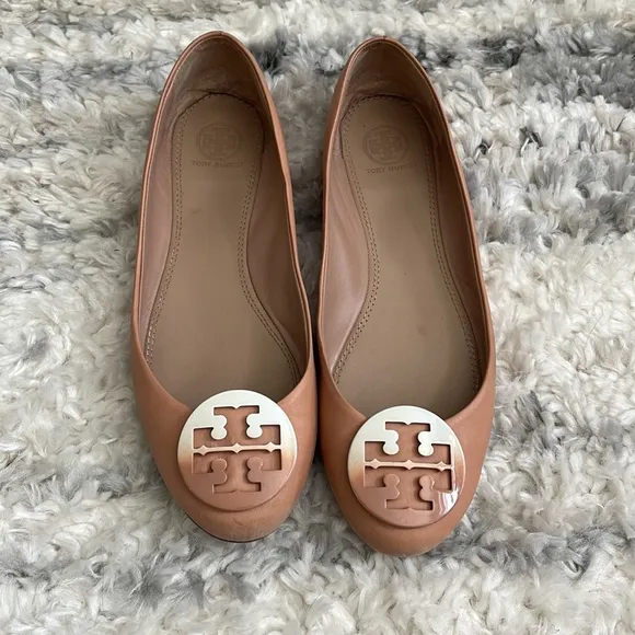 Tory Burch Ombré Logo Flats size 9 Nude leather