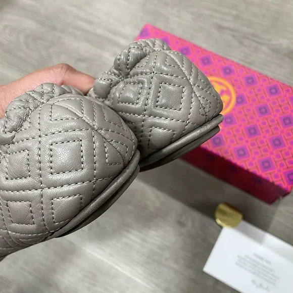 Tory Burch Quilted Minnie Flats- Size 6.5