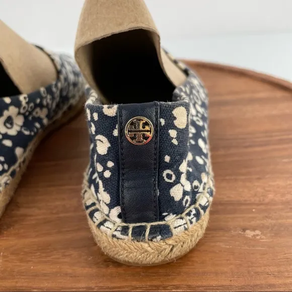 Tory Burch Risa Navy Blue Floral Print Espadrilles Shoes size 8