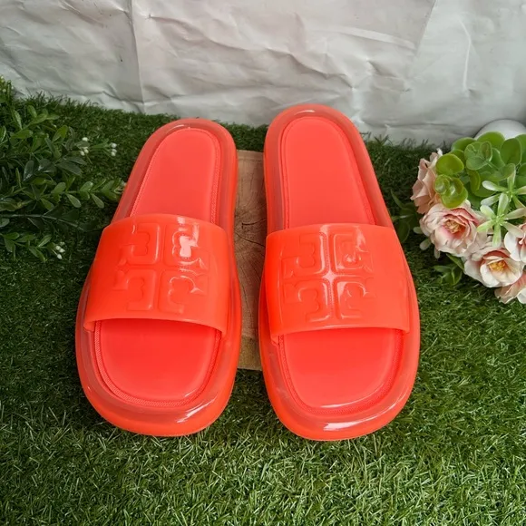 TORY BURCHBUBBLE JELLY SLIDES SANDALS - NEONFLUORESCENT PINK$188 Sz 7 NEW