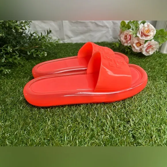TORY BURCHBUBBLE JELLY SLIDES SANDALS - NEONFLUORESCENT PINK$188 Sz 7 NEW