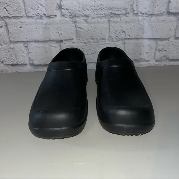 Tred Safe Shoes Mens 10 Work Clogs Slip Resistant Black Rubber Slip On Unisex