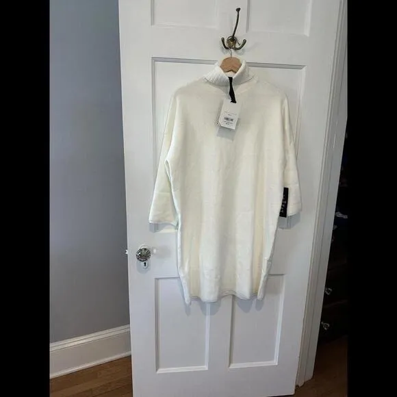 TUCKERNUCK Pomander Place Winter White Vivianne Dress NWT Size Medium