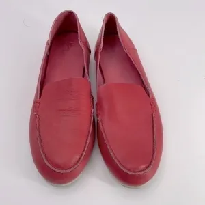 UEC Frye soft red loafers size 8.5 no box