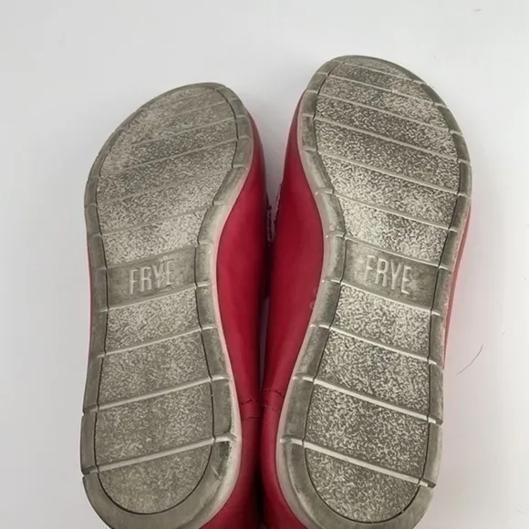 UEC Frye soft red loafers size 8.5 no box
