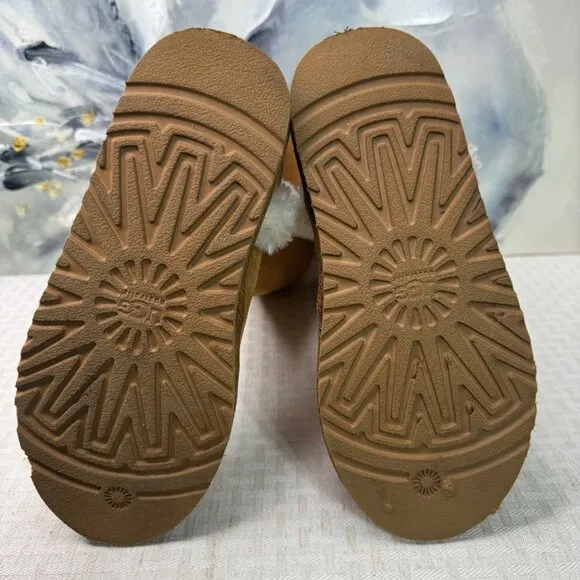 UGG Australia Tan Suede Boots Womens Size 5 With Faux Fur Lining