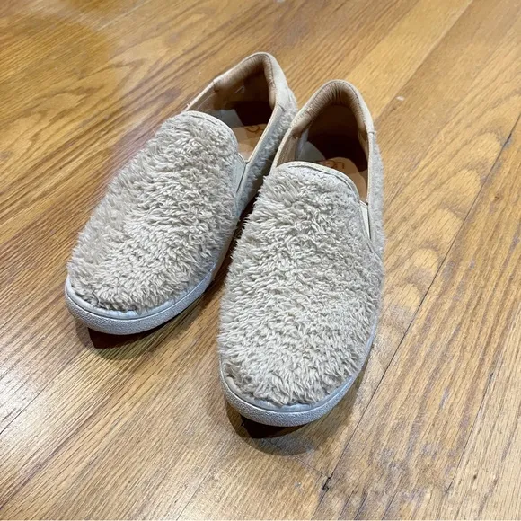 Ugg Australia Womens Ricci Fuzzy Padded Insole Fashion Sneakers Beige Size 7.5