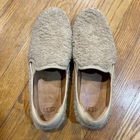 Ugg Australia Womens Ricci Fuzzy Padded Insole Fashion Sneakers Beige Size 7.5