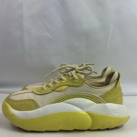 UGG Australia Yellow La Cloud Low Fashion Women's Sneakers