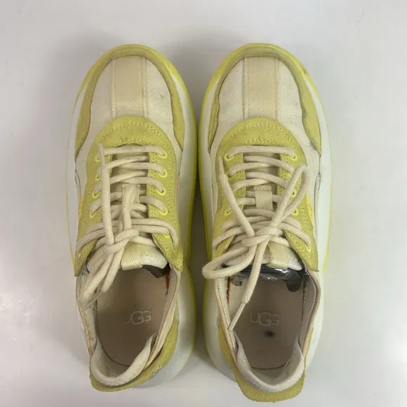 UGG Australia Yellow La Cloud Low Fashion Women's Sneakers