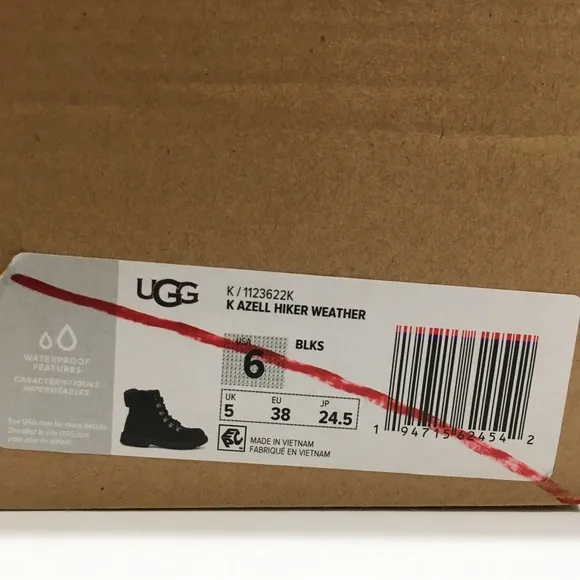 UGG Azell Hiker Weather Waterproof Lace-up Boots -Black Suede -Youth US 6 -NEW