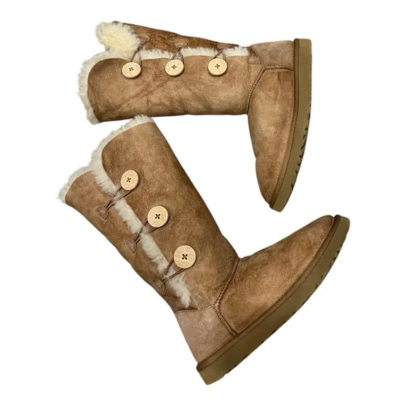 UGG Bailey Australia Classic Tall II Womens Winter Boots - Size 10 Chestnut