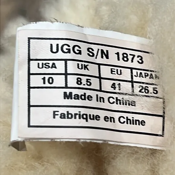 UGG Bailey Australia Classic Tall II Womens Winter Boots - Size 10 Chestnut