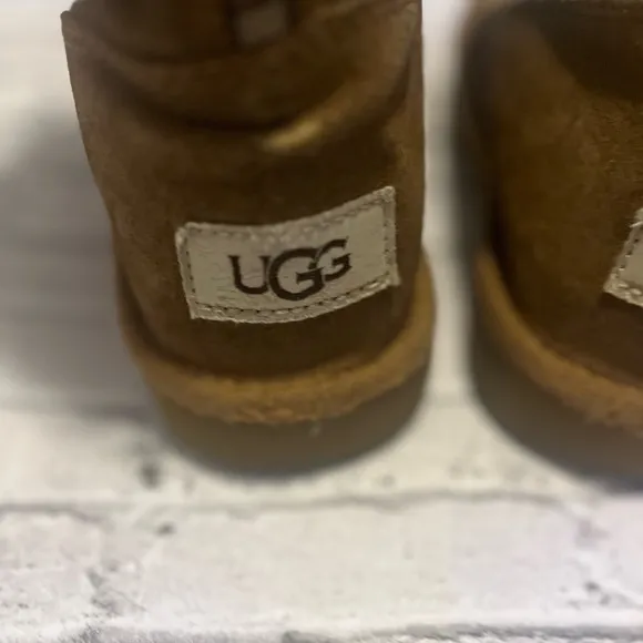Ugg Brown Suede Boots with Fur Lining Size 1 Girls