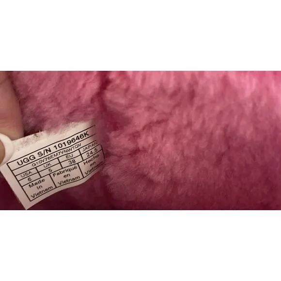 UGG  CLASSIC WEATHER SHORT WATERPROOF PINK  BOOTS 1019646K Big Kids 6 Women's 7