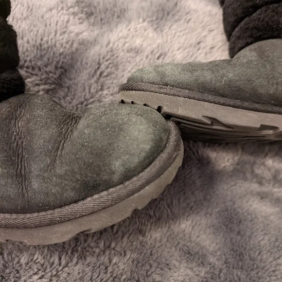 UGG Fluff Mini Quilted Boots 5