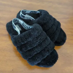 UGG Fluff Yeah Slides slippers Black  size 6