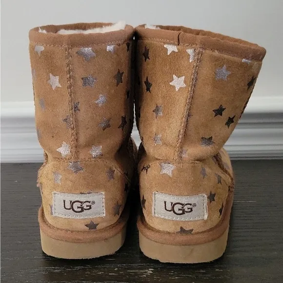 UGG Girls Suede/Wool Ugg Boots with Gold Stars Size 2