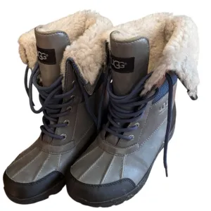 UGG Gray and Black Winter Boots Size 4
