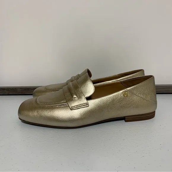 UGG Janaya Women’s Leather Loafers-Size 7 NWT