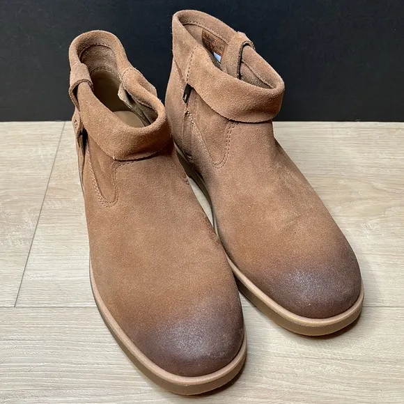 UGG Josefene Cuff Suede Ankle Boots - Chestnut , SIZE 8 US WOMENS