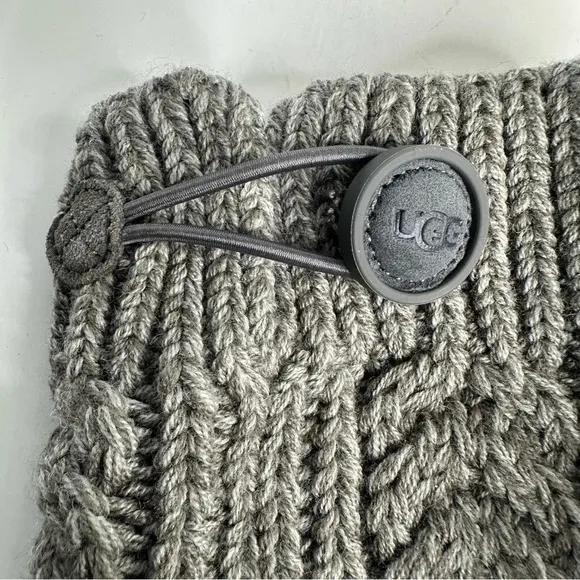 UGG Kids' Classic Cable Knit Water Resistant Boot in Grey  Sz: 3