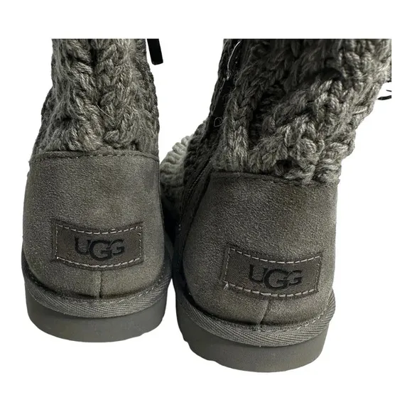 UGG Kids' Classic Cable Knit Water Resistant Boot in Grey  Sz: 3