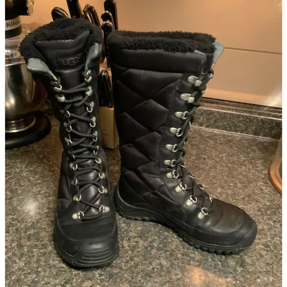 Ugg Kintla Boots