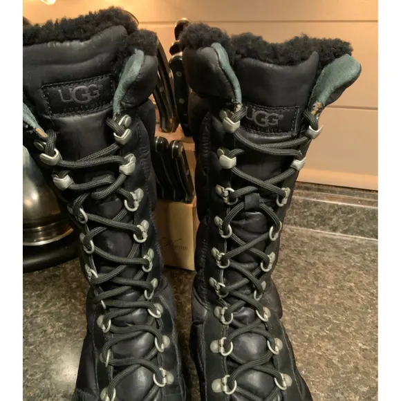 Ugg Kintla Boots