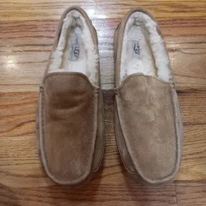 UGG Men's - US 10 - Casual Comfort Suede Slipper Loafers CHESTNUT