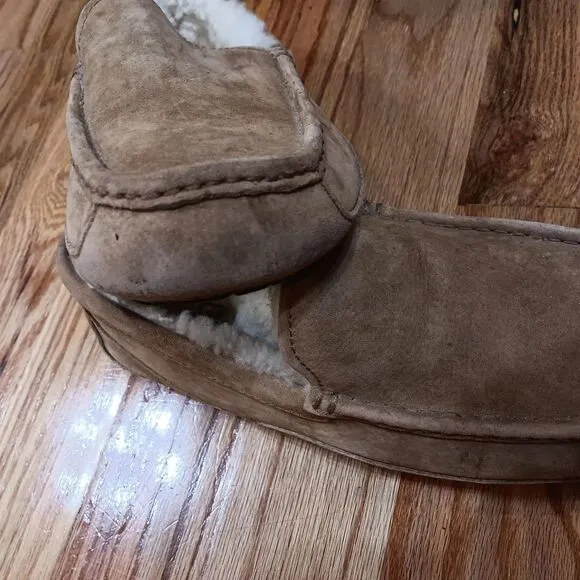 UGG Men's - US 10 - Casual Comfort Suede Slipper Loafers CHESTNUT