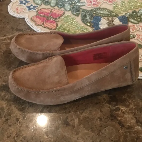Ugg Milana Chestnut Suede Comfort Leather Loafer Flats Driving Shoe Arch Support