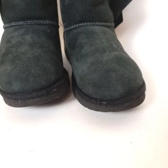 UGG® Mini Bailey Bow II Water-Resistant Cold Weather Booties Boots shoes Size 2