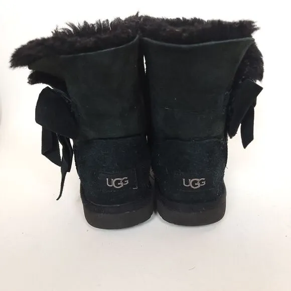 UGG® Mini Bailey Bow II Water-Resistant Cold Weather Booties Boots shoes Size 2