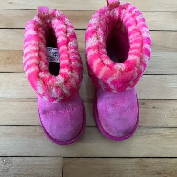 Ugg mini fluff quilted pink youth boots