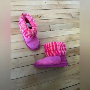 Ugg mini fluff quilted pink youth boots