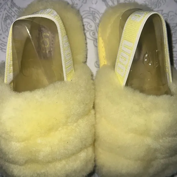 UGG Oh Yeah Slippers/Slides/House Shoes w/Slingback | Yellow | NEW!!!🍋☀️