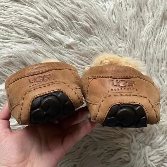 UGG Parkdale Moc Toe Tan Sheepskin Shearling Fur Slip On Moccasin Loafers Sz 10