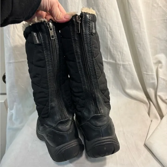 UGG SNOWPEAK Black Sheepskin-Lined Nylon Quilted Waterproof Boots Vibram Sz 7