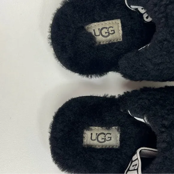 UGG Toddler Fluff Yeah Slides Sheepskin Slipper Sandals Size 6 Unisex Furry