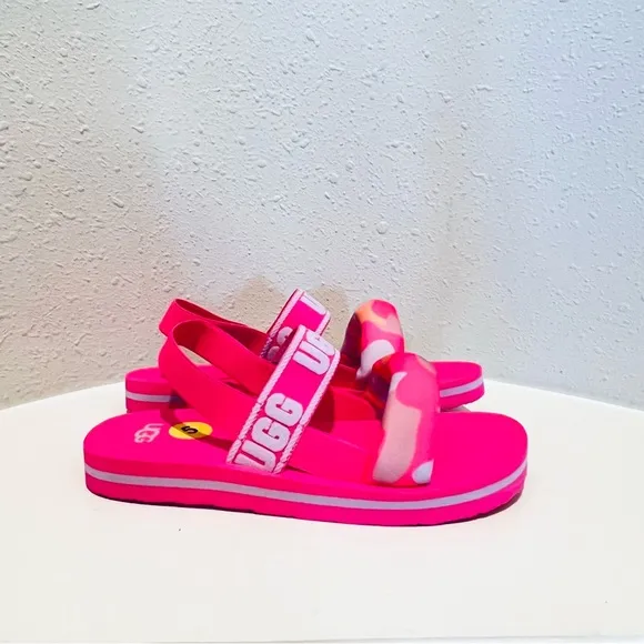 UGG Zuma Kids Women’s Camo Hot Pink Sling Slides Size J 5 W 7 NWT