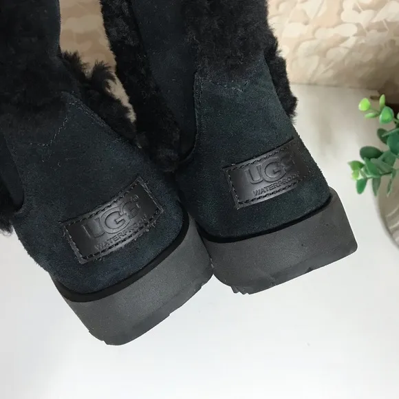 UGG🔴women’s Sundance waterproof winter boots