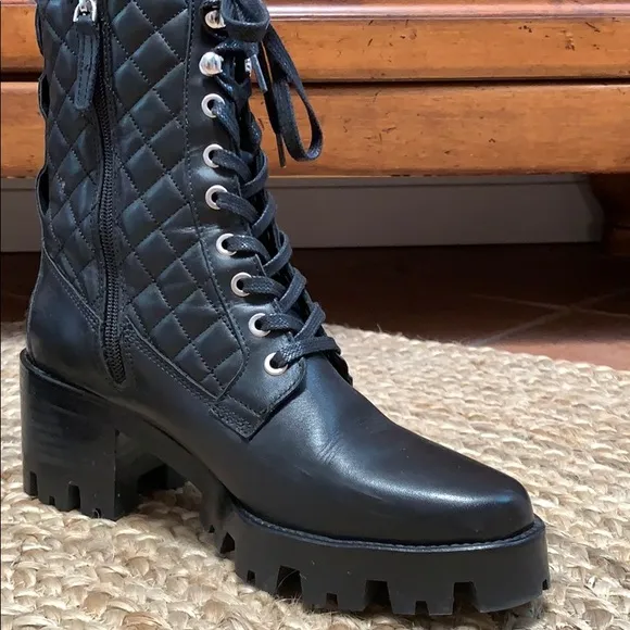 UTERQUE’ DIAMOND QUILTED LUG SOLE BOOTS